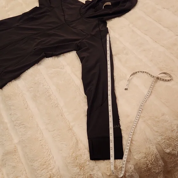 Lululemon Mist Over Windbreaker in color Black size 10 new no tag - Picture 17 of 17
